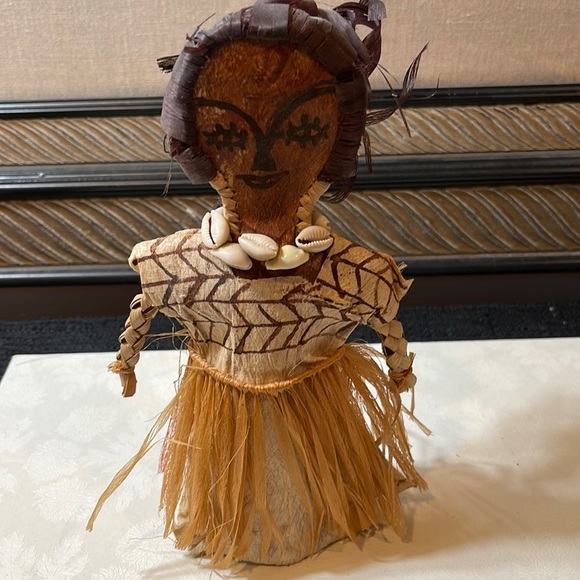 Vintage Primitive Hand Woven Folk Art Doll: Polynesian - Picture 2 of 5